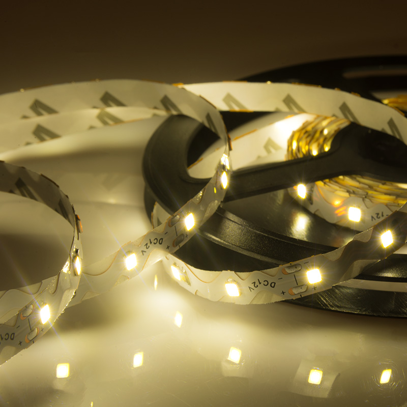 Лента светодиодная 12В, SMD2835, 4,8Вт/м, 60 LED/м, 3000К, 6мм, 5м, S-образная плата, IP20 LAMPER